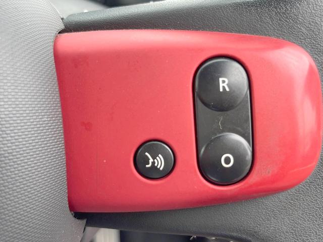 トゥインゴ インテンス　キャンバストップ　ｃａｒｒｏｚｚｅｒｉａ製ナビ　フルセグＴＶ　クルーズコントロール　クリアランスソナー　オートライト　オートエアコン　純正１５インチアルミ　ＥＴＣ　禁煙車（27枚目）