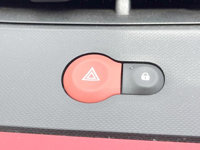 トゥインゴ インテンス　キャンバストップ　ｃａｒｒｏｚｚｅｒｉａ製ナビ　フルセグＴＶ　クルーズコントロール　クリアランスソナー　オートライト　オートエアコン　純正１５インチアルミ　ＥＴＣ　禁煙車（38枚目）