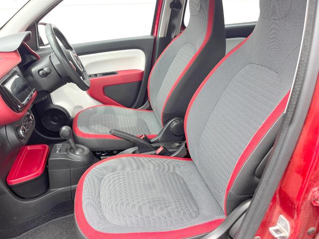 トゥインゴ インテンス　キャンバストップ　ｃａｒｒｏｚｚｅｒｉａ製ナビ　フルセグＴＶ　クルーズコントロール　クリアランスソナー　オートライト　オートエアコン　純正１５インチアルミ　ＥＴＣ　禁煙車（49枚目）