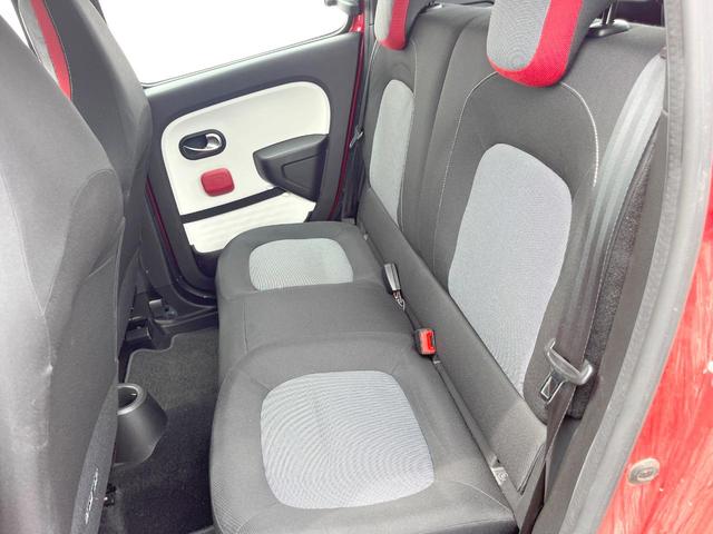 トゥインゴ インテンス　キャンバストップ　ｃａｒｒｏｚｚｅｒｉａ製ナビ　フルセグＴＶ　クルーズコントロール　クリアランスソナー　オートライト　オートエアコン　純正１５インチアルミ　ＥＴＣ　禁煙車（50枚目）