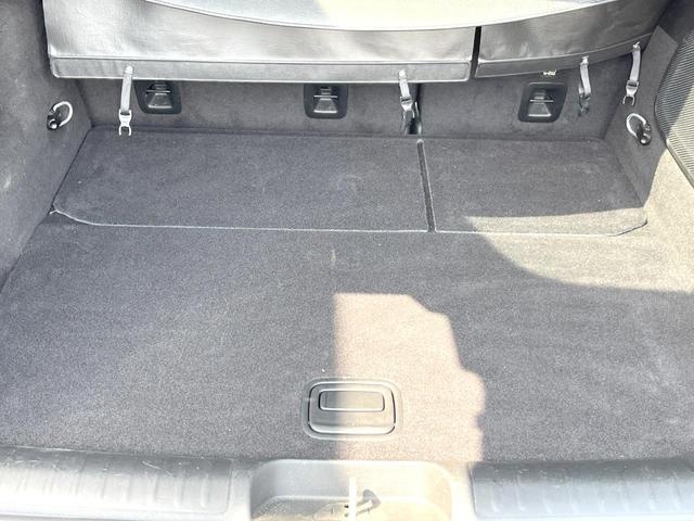 ジープ・チェロキー リミテッド　黒革シート　ＡｐｐｌｅＣａｒＰｌａｙ　純正ナビＴＶ　バックカメラ　アダプティブクルコン　シートヒーター　シートベンチレーション　ＬＥＤヘッド　オートハイビーム　純正１８インチＡＷ　ＥＴＣ　禁煙（11枚目）