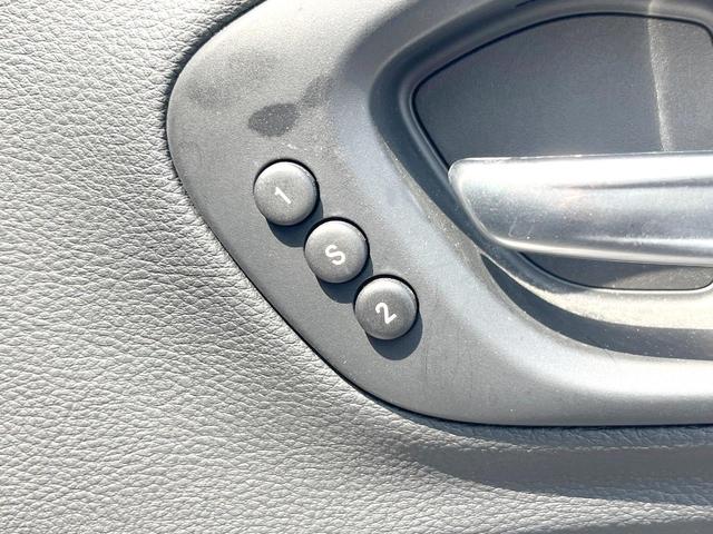 ジープ・チェロキー リミテッド　黒革シート　ＡｐｐｌｅＣａｒＰｌａｙ　純正ナビＴＶ　バックカメラ　アダプティブクルコン　シートヒーター　シートベンチレーション　ＬＥＤヘッド　オートハイビーム　純正１８インチＡＷ　ＥＴＣ　禁煙（24枚目）