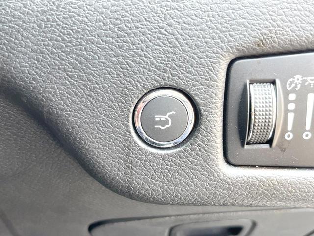 ジープ・チェロキー リミテッド　黒革シート　ＡｐｐｌｅＣａｒＰｌａｙ　純正ナビＴＶ　バックカメラ　アダプティブクルコン　シートヒーター　シートベンチレーション　ＬＥＤヘッド　オートハイビーム　純正１８インチＡＷ　ＥＴＣ　禁煙（29枚目）