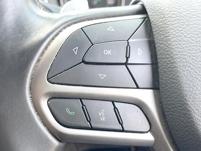 ジープ・チェロキー リミテッド　黒革シート　ＡｐｐｌｅＣａｒＰｌａｙ　純正ナビＴＶ　バックカメラ　アダプティブクルコン　シートヒーター　シートベンチレーション　ＬＥＤヘッド　オートハイビーム　純正１８インチＡＷ　ＥＴＣ　禁煙（30枚目）