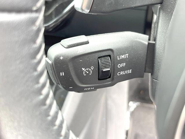 ２００８ アリュール　Ａｐｐｌｅｃａｒｐｌａｙ　バックカメラ　アダプティブクルーズコントロール　車線逸脱防止支援システム　キーレスエントリー　純正１７インチＡＷ　ＬＥＤヘッドランプ　Ｂｌｕｅｔｏｏｔｈ接続　ＥＴＣ　禁煙車（7枚目）
