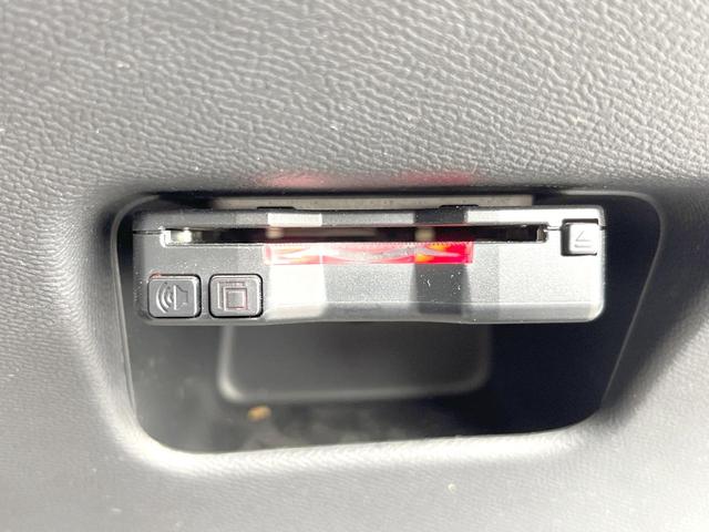 ２００８ アリュール　Ａｐｐｌｅｃａｒｐｌａｙ　バックカメラ　アダプティブクルーズコントロール　車線逸脱防止支援システム　キーレスエントリー　純正１７インチＡＷ　ＬＥＤヘッドランプ　Ｂｌｕｅｔｏｏｔｈ接続　ＥＴＣ　禁煙車（8枚目）