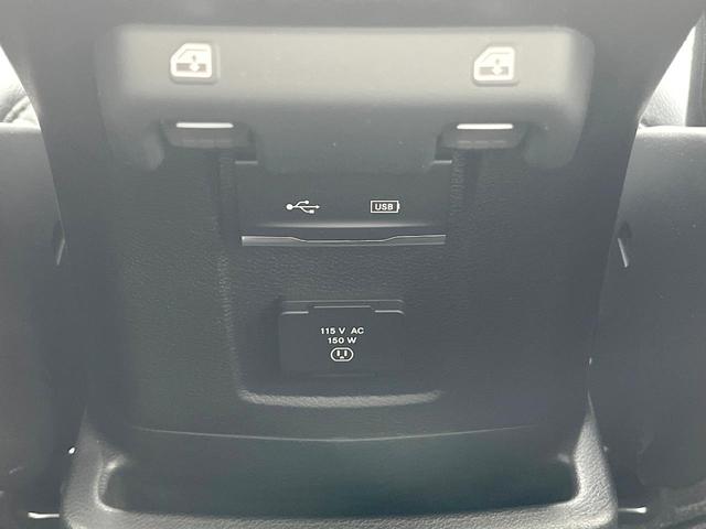 ジープ・ラングラーアンリミテッド サハラ　１オーナー　黒革シート　ＡｐｐｌｅＣａｒＰｌａｙ　純正ナビＴＶ　バックカメラ　アダプティブクルコン　シートヒーター　純正１８インチＡＷ　パークアシスト　ブラインドスポットモニター　ＥＴＣ　禁煙車（33枚目）