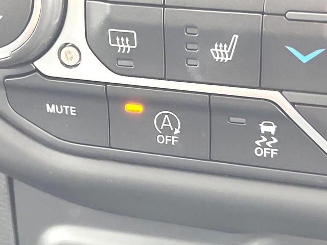ジープ・ラングラーアンリミテッド サハラ　１オーナー　黒革シート　ＡｐｐｌｅＣａｒＰｌａｙ　純正ナビＴＶ　バックカメラ　アダプティブクルコン　シートヒーター　純正１８インチＡＷ　パークアシスト　ブラインドスポットモニター　ＥＴＣ　禁煙車（35枚目）