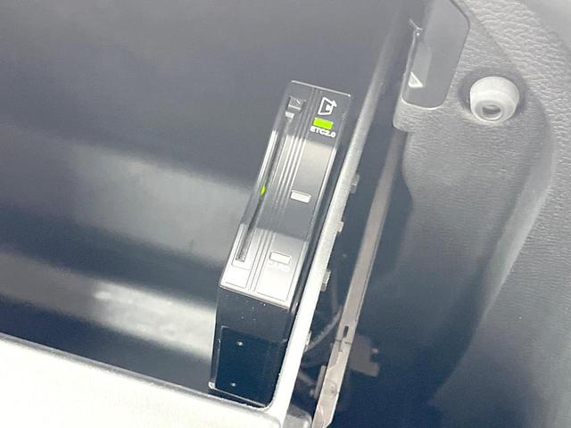 ジープ・ラングラーアンリミテッド サハラ　１オーナー　黒革シート　ＡｐｐｌｅＣａｒＰｌａｙ　純正ナビＴＶ　バックカメラ　アダプティブクルコン　シートヒーター　純正１８インチＡＷ　パークアシスト　ブラインドスポットモニター　ＥＴＣ　禁煙車（37枚目）