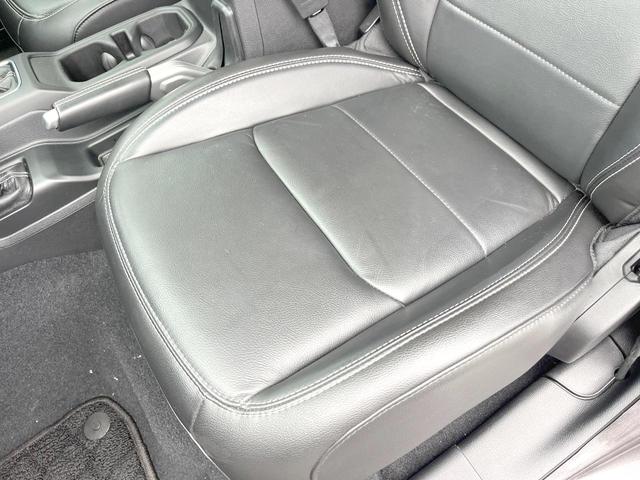 ジープ・ラングラーアンリミテッド サハラ　１オーナー　黒革シート　ＡｐｐｌｅＣａｒＰｌａｙ　純正ナビＴＶ　バックカメラ　アダプティブクルコン　シートヒーター　純正１８インチＡＷ　パークアシスト　ブラインドスポットモニター　ＥＴＣ　禁煙車（48枚目）