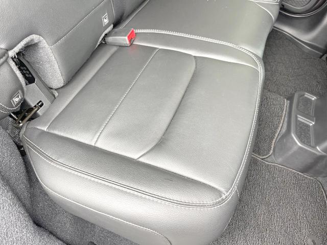ジープ・ラングラーアンリミテッド サハラ　１オーナー　黒革シート　ＡｐｐｌｅＣａｒＰｌａｙ　純正ナビＴＶ　バックカメラ　アダプティブクルコン　シートヒーター　純正１８インチＡＷ　パークアシスト　ブラインドスポットモニター　ＥＴＣ　禁煙車（49枚目）