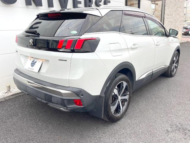 ３００８ ＧＴライン　純正ナビＴＶ　リアカメラ　パワーバックドア　アダプティブクルコン　アドバンスドグリップコントロール　ＬＥＤヘッド　純正１８インチＡＷ　ＧＴＬｉｎｅロゴ付革巻きステアリング　ＥＴＣ　禁煙車（17枚目）