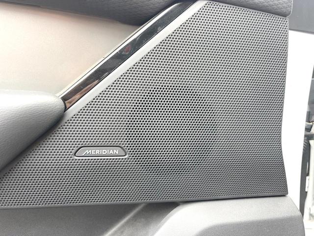 レンジローバーヴェラール Ｓ　１８０ＰＳ　セレクトパック　黒革　ＡｐｐｌｅＣａｒＰｌａｙ　純正ナビＴＶ　３６０度カメラ　アダプティブクルコン　Ｍｅｒｉｄｉａｎサウンド　シートヒーター　パワーシート　ＬＥＤヘッド　オートハイビーム　ＥＴＣ　禁煙（54枚目）