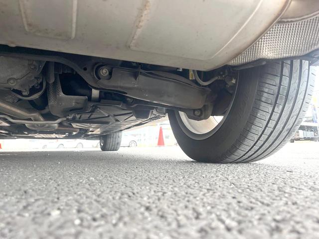 ＧＬＣ ＧＬＣ２５０　４マチックスポーツ（本革仕様）　本革仕様　パノラミックスライディングルーフ　Ｂｕｒｍｅｓｔｅｒサウンド　黒革シート　純正ナビＴＶ　全周囲カメラ　レーダーセーフティＰＫＧ　シートヒーター　パワーシート　純正１９インチＡＷ　ＥＴＣ　禁煙（23枚目）