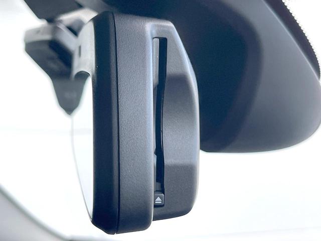 ＭＩＮＩ クーパーＳＤ　クロスオーバー　オール４　レザーシートＰＫＧ　パワーシート　シートヒーター　純正ナビ　リアビューカメラ　パーキングアシスト　ドライビングモード　ＬＥＤヘッドランプ　電動リア　ツインマフラー　純正１８インチＡＷ　ＥＴＣ　禁煙（37枚目）