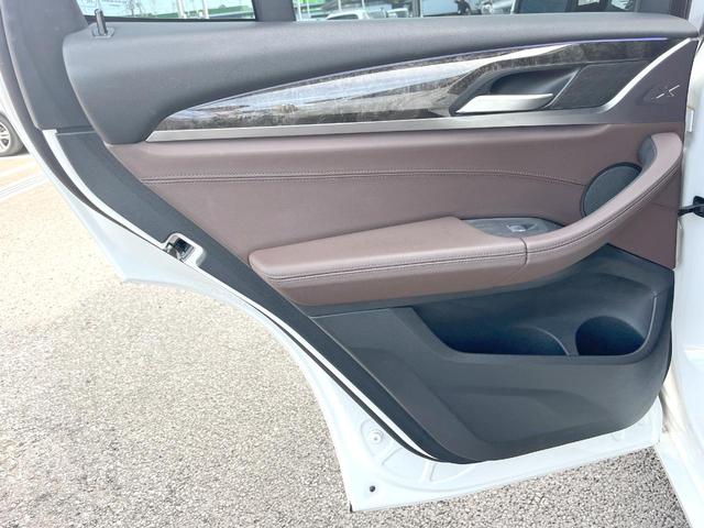 Ｘ３ ｘＤｒｉｖｅ　２０ｄ　Ｍスポーツハイラインパッケージ　ハイラインＰＫＧ　オプション２０インチＡＷ　リアシートバックレストアジャストメント　純正ナビＴＶ　全周囲カメラ　アクティブクルコン　茶革シート　全席シートヒーター　ＬＥＤヘッドライト　ＥＴＣ　禁煙車（24枚目）