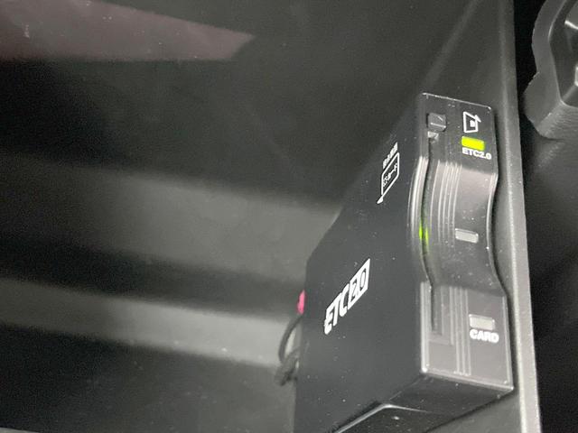 ジープ・ラングラーアンリミテッド サハラ　黒革　ＡｐｐｌｅＣａｒＰｌａｙ　純正ナビＴＶ　バックカメラ　アダプティブクルーズコントロール　シートヒーター　ステアリングヒーター　純正１８インチＡＷ　ＬＥＤヘッドランプ　ＥＴＣ　禁煙車（8枚目）
