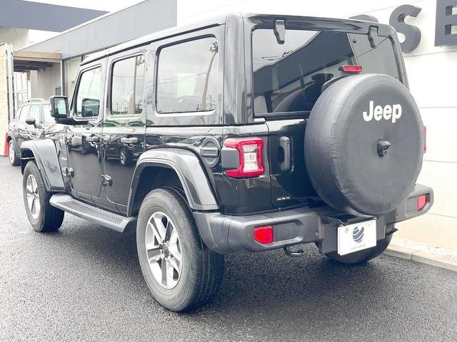 ジープ・ラングラーアンリミテッド サハラ　黒革　ＡｐｐｌｅＣａｒＰｌａｙ　純正ナビＴＶ　バックカメラ　アダプティブクルーズコントロール　シートヒーター　ステアリングヒーター　純正１８インチＡＷ　ＬＥＤヘッドランプ　ＥＴＣ　禁煙車（26枚目）