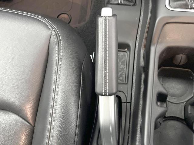 ジープ・ラングラーアンリミテッド サハラ　黒革　ＡｐｐｌｅＣａｒＰｌａｙ　純正ナビＴＶ　バックカメラ　アダプティブクルーズコントロール　シートヒーター　ステアリングヒーター　純正１８インチＡＷ　ＬＥＤヘッドランプ　ＥＴＣ　禁煙車（56枚目）