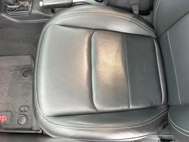 ジープ・ラングラーアンリミテッド サハラ　黒革　ＡｐｐｌｅＣａｒＰｌａｙ　純正ナビＴＶ　バックカメラ　アダプティブクルーズコントロール　シートヒーター　ステアリングヒーター　純正１８インチＡＷ　ＬＥＤヘッドランプ　ＥＴＣ　禁煙車（61枚目）