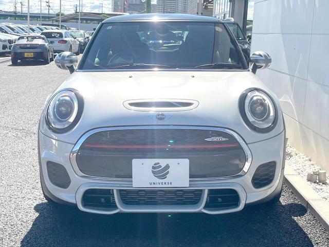 ＭＩＮＩ ジョンクーパーワークス　３ドア　純正ナビ　地デジＴＶ　リアビューカメラ　ヘッドアップディスプレイ　オートクルーズコントロール　パドルシフト　ＬＥＤヘッドランプ　ジョンクーパーワークスエアロダイナミックキット　ＥＴＣ　禁煙車（14枚目）