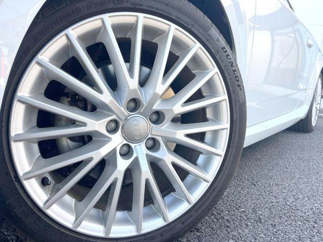 ＴＴクーペ １．８ＴＦＳＩ　１ｓｔエディション　特別仕様車　純正ナビＴＶ　バーチャルコックピット　アシスタンスＰＫＧ　クルーズコントロール　純正１８インチ１０本スポークＡＷ　ＬＥＤヘッド　ダイナミックインジケーター　フロントエアロバンパー　ＥＴＣ（14枚目）