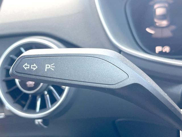 ＴＴクーペ １．８ＴＦＳＩ　１ｓｔエディション　特別仕様車　純正ナビＴＶ　バーチャルコックピット　アシスタンスＰＫＧ　クルーズコントロール　純正１８インチ１０本スポークＡＷ　ＬＥＤヘッド　ダイナミックインジケーター　フロントエアロバンパー　ＥＴＣ（26枚目）