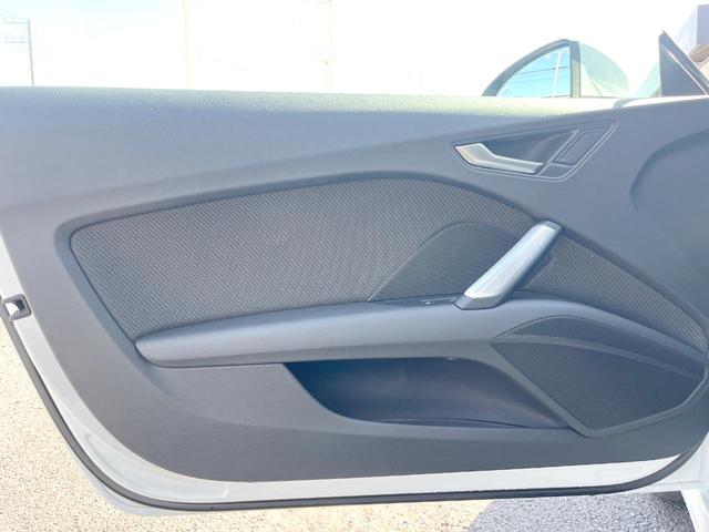 ＴＴクーペ １．８ＴＦＳＩ　１ｓｔエディション　特別仕様車　純正ナビＴＶ　バーチャルコックピット　アシスタンスＰＫＧ　クルーズコントロール　純正１８インチ１０本スポークＡＷ　ＬＥＤヘッド　ダイナミックインジケーター　フロントエアロバンパー　ＥＴＣ（46枚目）