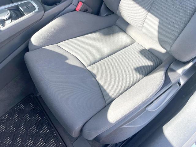 ＴＴクーペ １．８ＴＦＳＩ　１ｓｔエディション　特別仕様車　純正ナビＴＶ　バーチャルコックピット　アシスタンスＰＫＧ　クルーズコントロール　純正１８インチ１０本スポークＡＷ　ＬＥＤヘッド　ダイナミックインジケーター　フロントエアロバンパー　ＥＴＣ（48枚目）