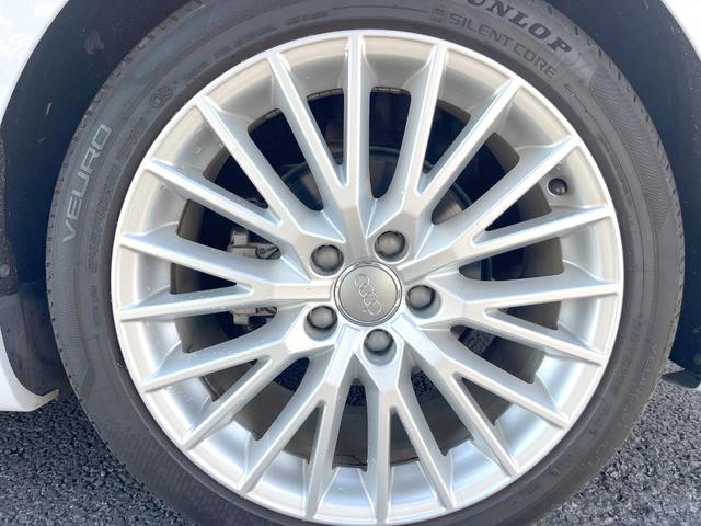 ＴＴクーペ １．８ＴＦＳＩ　１ｓｔエディション　特別仕様車　純正ナビＴＶ　バーチャルコックピット　アシスタンスＰＫＧ　クルーズコントロール　純正１８インチ１０本スポークＡＷ　ＬＥＤヘッド　ダイナミックインジケーター　フロントエアロバンパー　ＥＴＣ（55枚目）