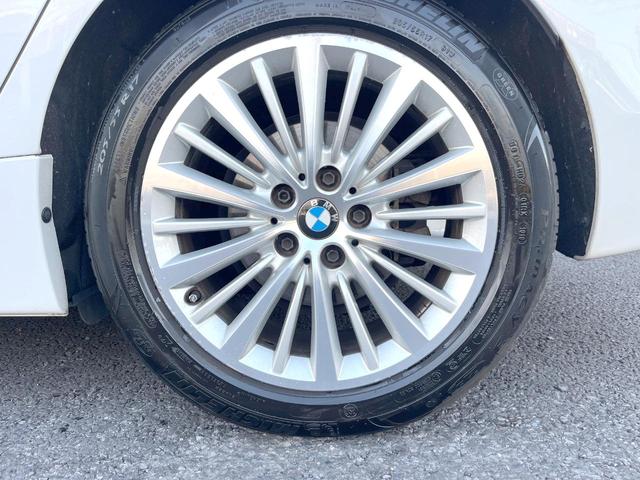 ２シリーズ ２１８ｉアクティブツアラー　ラグジュアリー　パーキングサポートＰＫＧ　コンフォートＰＫＧ　ＯＰ１７インチアルミホイール　黒革シート　パワーシート　シートヒーター　純正ナビ　リアビューカメラ　パワーバックドア　コンフォートアクセス　ＥＴＣ（53枚目）