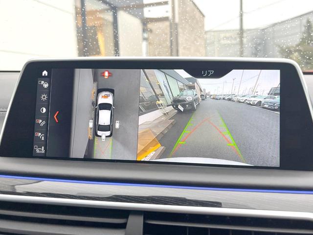 ７シリーズ ７４０ｄ　ｘＤｒｉｖｅ　Ｍスポーツ　サンルーフ　黒革シート　純正ナビＴＶ　３６０度カメラ　アクティブクルコン　ｈａｒｍａｎ／ｋａｒｄｏｎ　シートヒーター　シートベンチレーション　ＨＵＤ　純正２０インチＡＷ　レーザーライト　ＥＴＣ　禁煙車（6枚目）