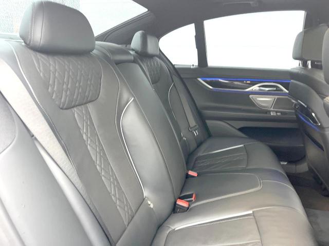 ７シリーズ ７４０ｄ　ｘＤｒｉｖｅ　Ｍスポーツ　サンルーフ　黒革シート　純正ナビＴＶ　３６０度カメラ　アクティブクルコン　ｈａｒｍａｎ／ｋａｒｄｏｎ　シートヒーター　シートベンチレーション　ＨＵＤ　純正２０インチＡＷ　レーザーライト　ＥＴＣ　禁煙車（10枚目）