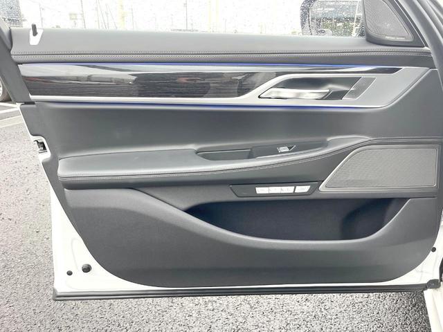 ７シリーズ ７４０ｄ　ｘＤｒｉｖｅ　Ｍスポーツ　サンルーフ　黒革シート　純正ナビＴＶ　３６０度カメラ　アクティブクルコン　ｈａｒｍａｎ／ｋａｒｄｏｎ　シートヒーター　シートベンチレーション　ＨＵＤ　純正２０インチＡＷ　レーザーライト　ＥＴＣ　禁煙車（52枚目）