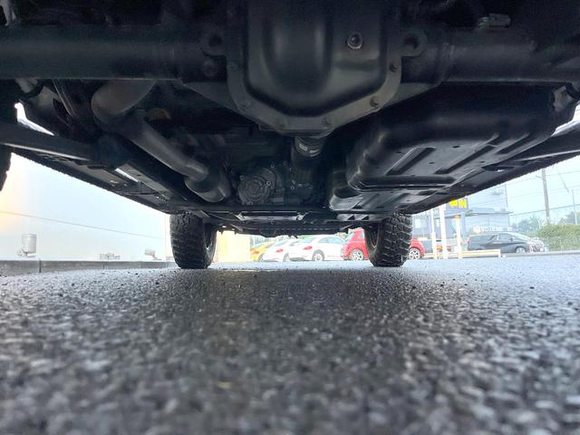 ジープ・ラングラーアンリミテッド ルビコン ロックトラックフルタイム4WD 電子制御式フロントスウェイバーディスコネクト 黒革シート シートヒーター アダプティブクルーズコントロール 純正ナビ リアビューカメラ LEDヘッドランプ ETC(20枚目)