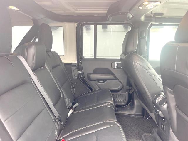 ジープ・ラングラーアンリミテッド サハラ 1オーナー 黒革 純正ナビTV AppleCarPlay バックカメラ アダプティブクルコン シートヒーター ステアリングヒーター LEDヘッド オートハイビーム 純正18インチAW ETC 禁煙(10枚目)