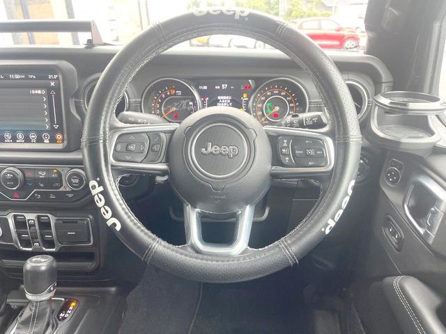 ジープ・ラングラーアンリミテッド サハラ 1オーナー 黒革 純正ナビTV AppleCarPlay バックカメラ アダプティブクルコン シートヒーター ステアリングヒーター LEDヘッド オートハイビーム 純正18インチAW ETC 禁煙(12枚目)