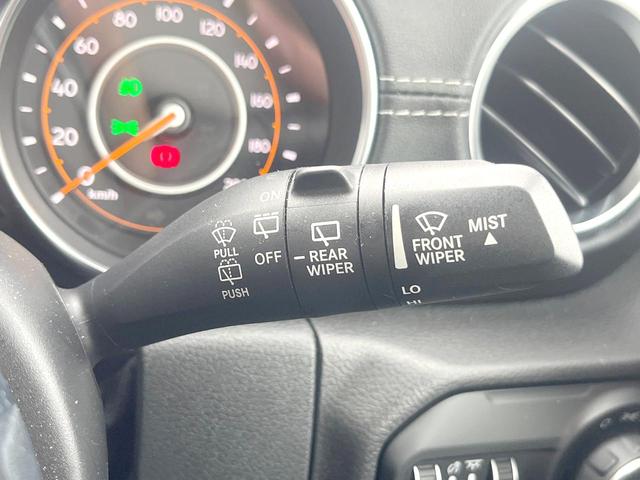 ジープ・ラングラーアンリミテッド サハラ 1オーナー 黒革 純正ナビTV AppleCarPlay バックカメラ アダプティブクルコン シートヒーター ステアリングヒーター LEDヘッド オートハイビーム 純正18インチAW ETC 禁煙(29枚目)