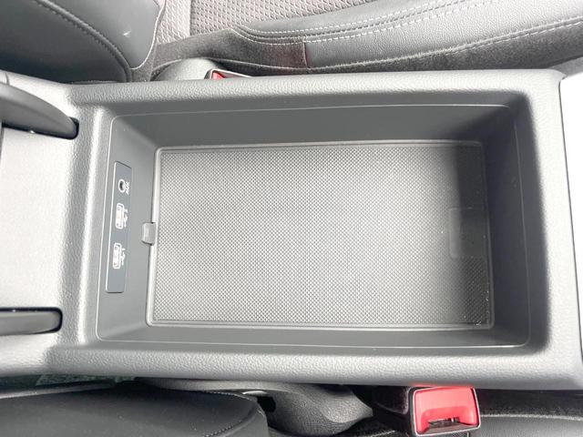 Ａ５スポーツバック ４０ＴＦＳＩスポーツ　ＳラインＰＫＧ　シートヒーター　純正ナビＴＶ　３６０度カメラ　マトリクスＬＥＤヘッドランプ　バーチャルコックピット　アダプティブクルコン　メモリー付パワーシート　純正１８インチＡＷ　ＥＴＣ　禁煙車（46枚目）