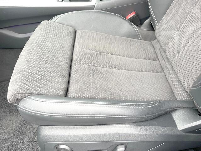 Ａ５スポーツバック ４０ＴＦＳＩスポーツ　ＳラインＰＫＧ　シートヒーター　純正ナビＴＶ　３６０度カメラ　マトリクスＬＥＤヘッドランプ　バーチャルコックピット　アダプティブクルコン　メモリー付パワーシート　純正１８インチＡＷ　ＥＴＣ　禁煙車（54枚目）