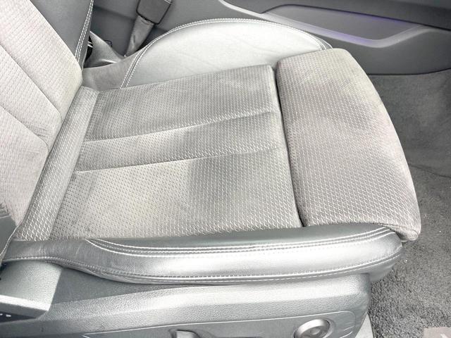 Ａ５スポーツバック ４０ＴＦＳＩスポーツ　ＳラインＰＫＧ　シートヒーター　純正ナビＴＶ　３６０度カメラ　マトリクスＬＥＤヘッドランプ　バーチャルコックピット　アダプティブクルコン　メモリー付パワーシート　純正１８インチＡＷ　ＥＴＣ　禁煙車（56枚目）