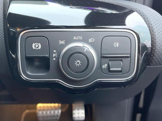 ＣＬＡクラス シューティングブレーク ＣＬＡ２００ｄ　シューティングブレークＡＭＧラインＰ　アドバンスドＰＫＧ　レザーエクスクルーシブＰＫＧ　パノラミックスライディングルーフ　レーダーセーフティＰＫＧ　全周囲カメラ　ＡｐｐｌｅＣａｒＰｌａｙ　純正ナビＴＶ　パワーシート　シートヒーター　ＥＴＣ（44枚目）