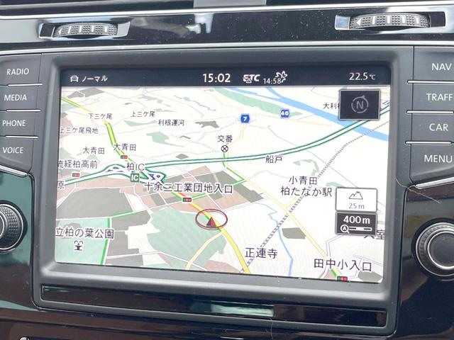 ゴルフ ミラノエディション　２０１６ＭＹ　５００台限定車　ＤｉｓｃｏｖｅｒＰｒｏ　ブラウンアルカンターラ・ナッパ革コンビシート　バックカメラ　アダプティブクルーズコントロール　シートヒーター　木目調インパネ　ＨＩＤヘッド　禁煙車（4枚目）