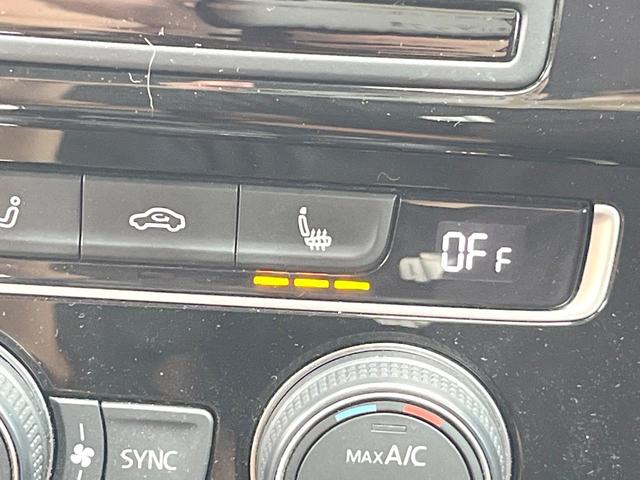 ゴルフ ミラノエディション　２０１６ＭＹ　５００台限定車　ＤｉｓｃｏｖｅｒＰｒｏ　ブラウンアルカンターラ・ナッパ革コンビシート　バックカメラ　アダプティブクルーズコントロール　シートヒーター　木目調インパネ　ＨＩＤヘッド　禁煙車（7枚目）