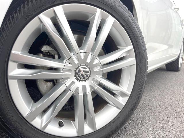 ゴルフ ミラノエディション　２０１６ＭＹ　５００台限定車　ＤｉｓｃｏｖｅｒＰｒｏ　ブラウンアルカンターラ・ナッパ革コンビシート　バックカメラ　アダプティブクルーズコントロール　シートヒーター　木目調インパネ　ＨＩＤヘッド　禁煙車（14枚目）