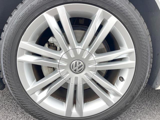 ゴルフ ミラノエディション　２０１６ＭＹ　５００台限定車　ＤｉｓｃｏｖｅｒＰｒｏ　ブラウンアルカンターラ・ナッパ革コンビシート　バックカメラ　アダプティブクルーズコントロール　シートヒーター　木目調インパネ　ＨＩＤヘッド　禁煙車（52枚目）