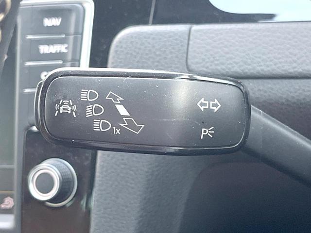 ゴルフ エディション４０　１０００台限定車　純正ナビＴＶ　バックカメラ　アダプティブクルーズコントロール　シートヒーター　ＨＩＤヘッドランプ　ヘッドランプウォッシャー　純正１７インチＡＷ　ブラウンハーフレザー　ＥＴＣ　禁煙車（30枚目）