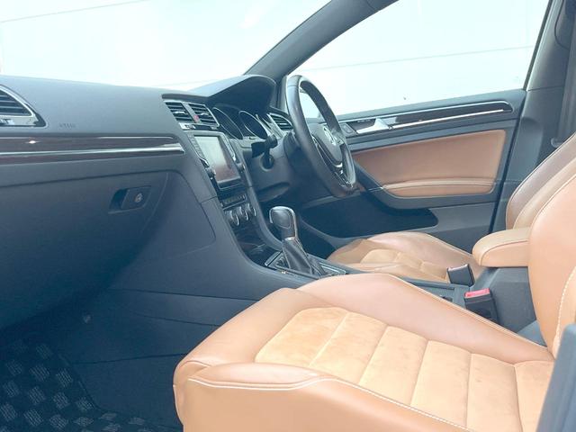 ゴルフ エディション４０　１０００台限定車　純正ナビＴＶ　バックカメラ　アダプティブクルーズコントロール　シートヒーター　ＨＩＤヘッドランプ　ヘッドランプウォッシャー　純正１７インチＡＷ　ブラウンハーフレザー　ＥＴＣ　禁煙車（37枚目）