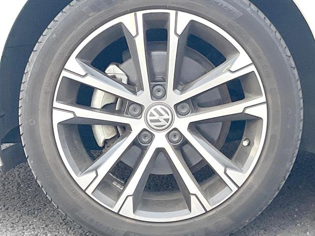 ゴルフ エディション４０　１０００台限定車　純正ナビＴＶ　バックカメラ　アダプティブクルーズコントロール　シートヒーター　ＨＩＤヘッドランプ　ヘッドランプウォッシャー　純正１７インチＡＷ　ブラウンハーフレザー　ＥＴＣ　禁煙車（49枚目）