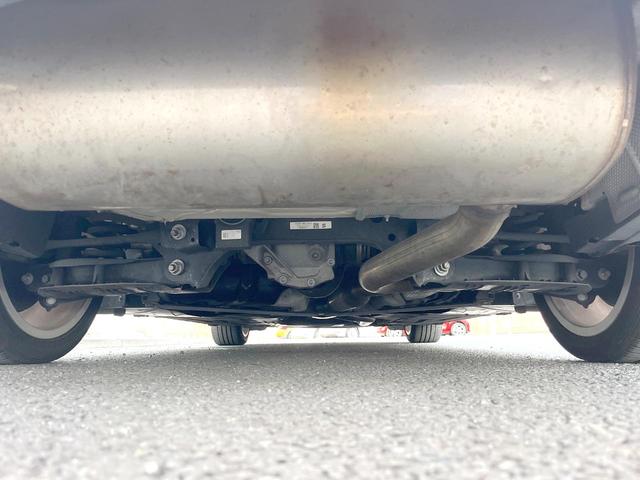 ４シリーズ ４２０ｉグランクーペ　Ｍスポーツ　革シートセット　純正ナビ　バックカメラ　アクティブクルーズ　ドライビングアシスト　レーンチェンジウォーニング　走行モードセレクト　ＨＩＤヘッドライト　パドルシフト　純正１８インチアルミ　ＥＴＣ（19枚目）